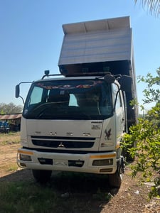 MITSUBISHI FUSO FN 240แรงม้า รถบรรทุก 10ล้อ ดั้มพ์ ปี2013