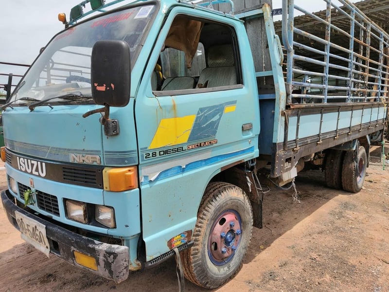 ขายหกล้อคอก ขายหกล้อคอก