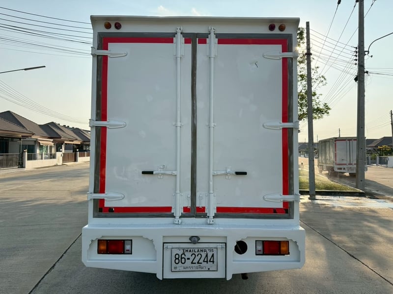 ISUZU NMR 130แรงม้า รถบรรทุก 6ล้อ กระบะเหล็ก ปี2009 ISUZU NMR 130แรงม้า รถบรรทุก 6ล้อ กระบะเหล็ก ปี2009