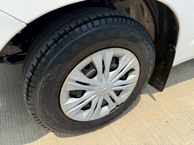 Toyota Vigo Champ 2.5 Smart Cab 2013 Toyota Vigo Champ 2.5 Smart Cab 2013