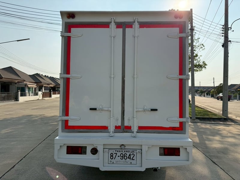 HINO XZU 150แรงม้า รถบรรทุก 4ล้อ ตู้แห้ง ปี2014