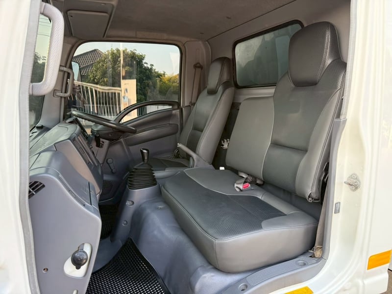 ISUZU NMR 130แรงม้า รถบรรทุก 6ล้อ กระบะเหล็ก ปี2009 ISUZU NMR 130แรงม้า รถบรรทุก 6ล้อ กระบะเหล็ก ปี2009