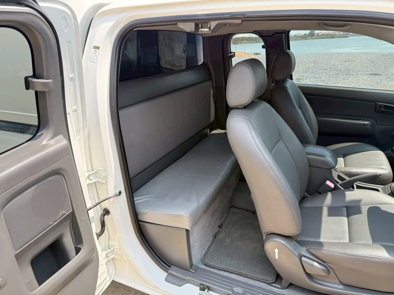 Toyota Vigo 2.5cc Open Cab 2013 Toyota Vigo 2.5cc Open Cab 2013