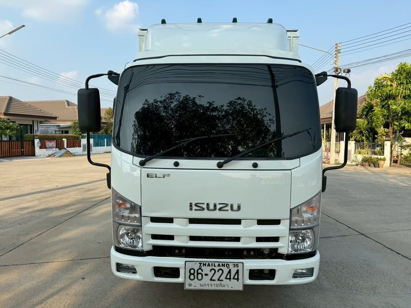 ISUZU NMR 130แรงม้า รถบรรทุก 6ล้อ กระบะเหล็ก ปี2009