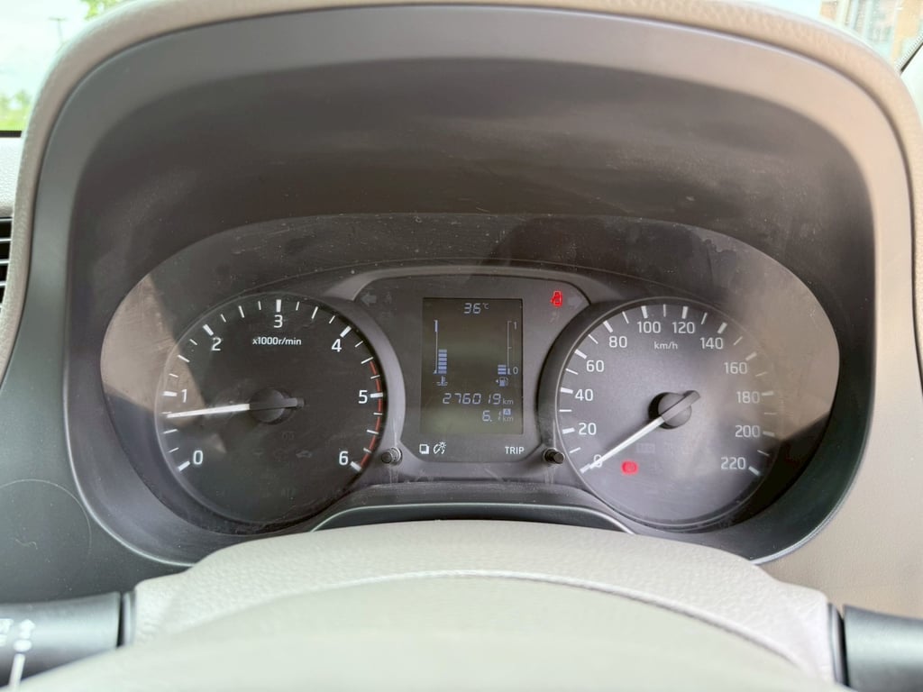 Nissan Navara NP300 king-cab 