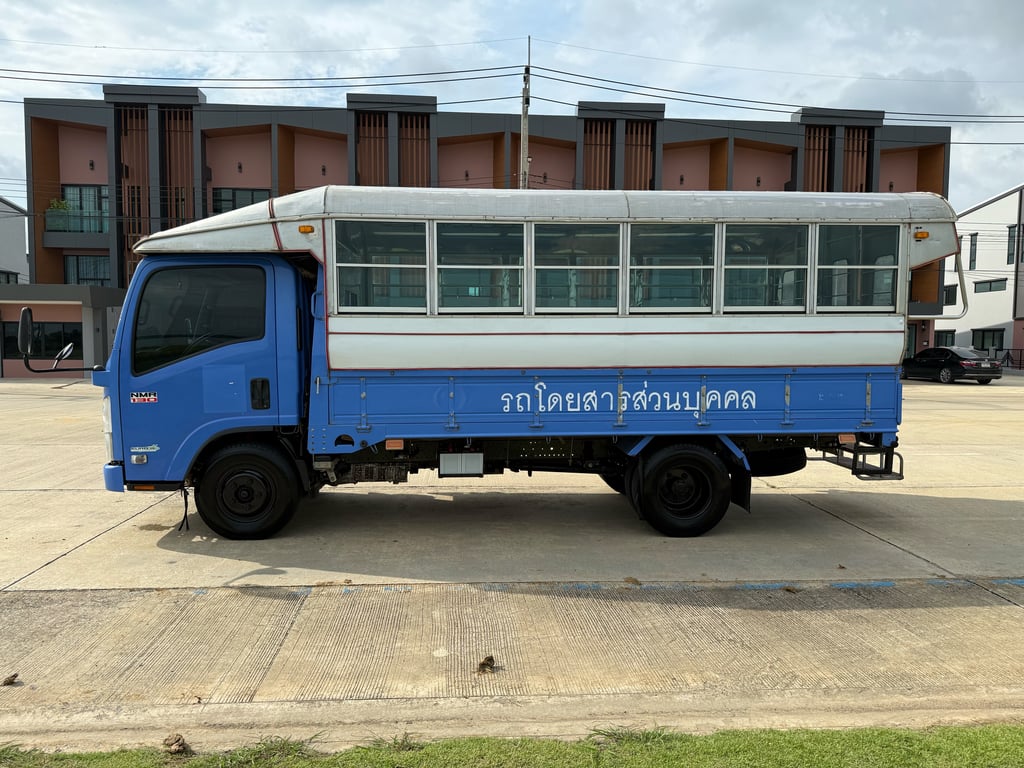 ISUZU NMR 130แรงม้า รถบรรทุก 4ล้อ กระบะเหล็ก ปี2016