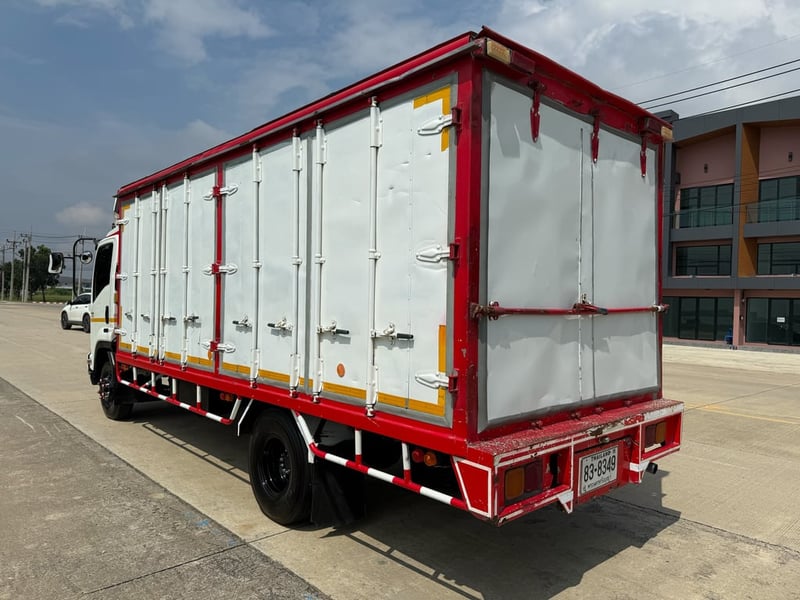 ISUZU FRR 210แรงม้า รถบรรทุก 6ล้อ กระบะเหล็ก ปี2011