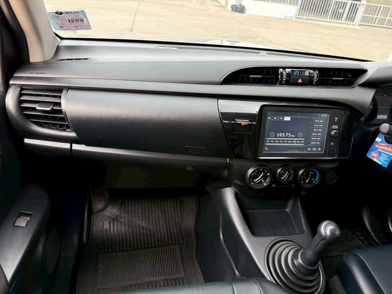 Toyota Hilux Revo ตอนเดียว 2.8 ปี2022 Toyota Hilux Revo ตอนเดียว 2.8 ปี2022