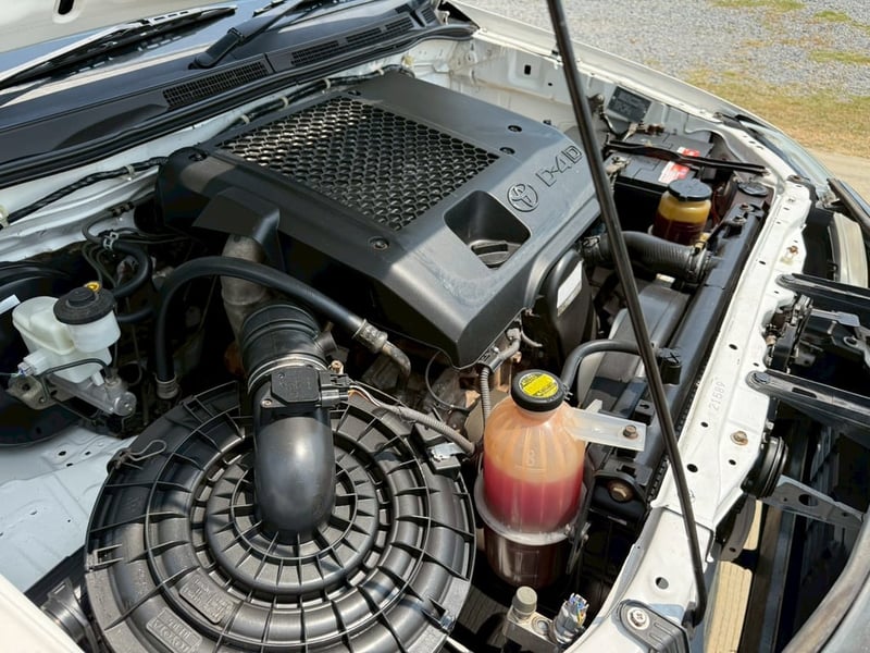 Toyota Vigo หน้าแซมป์ 2.5cc 2013 Toyota Vigo หน้าแซมป์ 2.5cc 2013