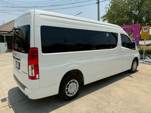 รถตู้หน้ายาว Toyota Commuter 2.8cc Auto 2022 ไมล์น้อย รถตู้หน้ายาว Toyota Commuter 2.8cc Auto 2022 ไมล์น้อย