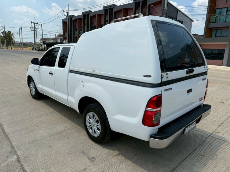 Toyota Vigo หน้าแซมป์ 2.5cc 2013 Toyota Vigo หน้าแซมป์ 2.5cc 2013