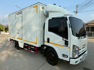 ISUZU NMR 130แรงม้า รถบรรทุก 6ล้อ กระบะเหล็ก ปี2009 ISUZU NMR 130แรงม้า รถบรรทุก 6ล้อ กระบะเหล็ก ปี2009
