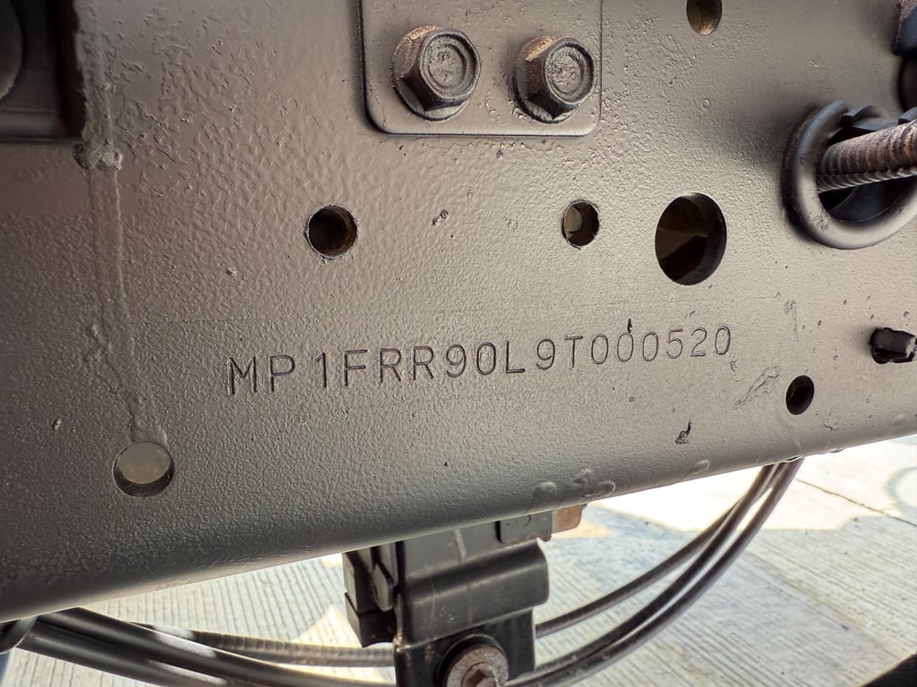 ISUZU FRR 210แรงม้า รถบรรทุก 6ล้อ กระบะเหล็ก ปี2011 ISUZU FRR 210แรงม้า รถบรรทุก 6ล้อ กระบะเหล็ก ปี2011