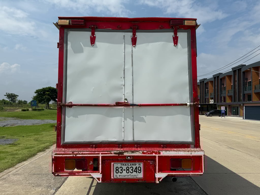 ISUZU FRR 210แรงม้า รถบรรทุก 6ล้อ กระบะเหล็ก ปี2011 ISUZU FRR 210แรงม้า รถบรรทุก 6ล้อ กระบะเหล็ก ปี2011