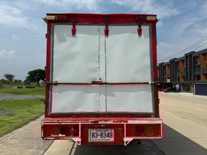 ISUZU FRR 210แรงม้า รถบรรทุก 6ล้อ กระบะเหล็ก ปี2011