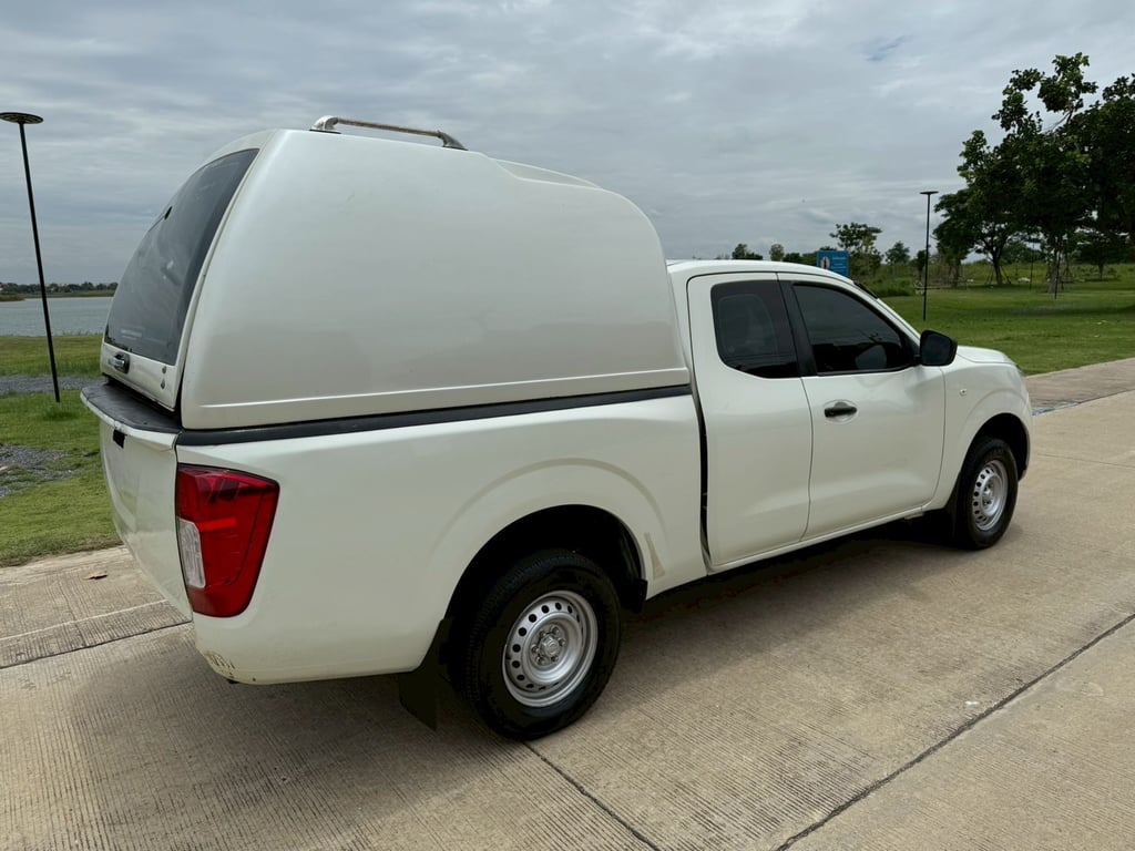 Nissan Navara NP300 king-cab 