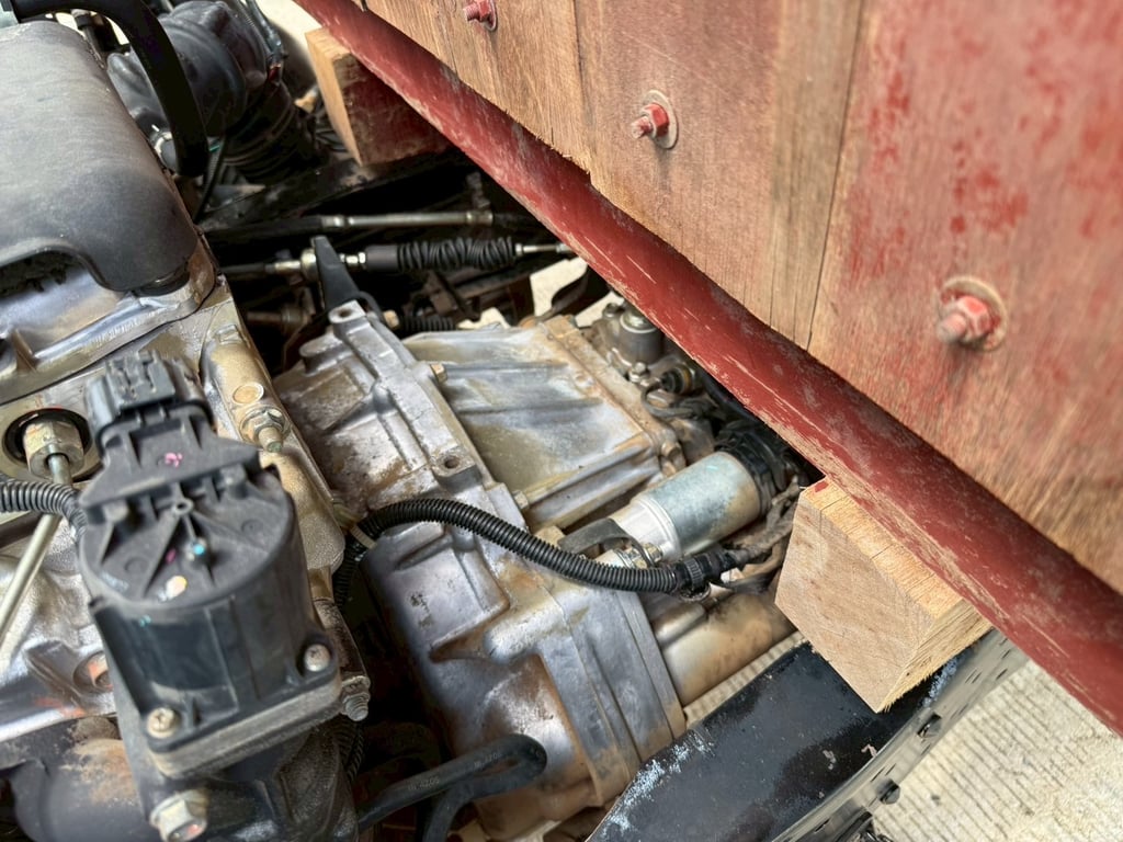 ISUZU NMR 130 แรงม้า รถบรรทุก 4ล้อ สองแถว ปี2016 ISUZU NMR 130 แรงม้า รถบรรทุก 4ล้อ สองแถว ปี2016