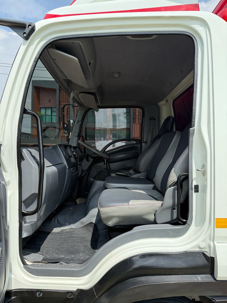 ISUZU FRR 210แรงม้า รถบรรทุก 6ล้อ กระบะเหล็ก ปี2011 ISUZU FRR 210แรงม้า รถบรรทุก 6ล้อ กระบะเหล็ก ปี2011