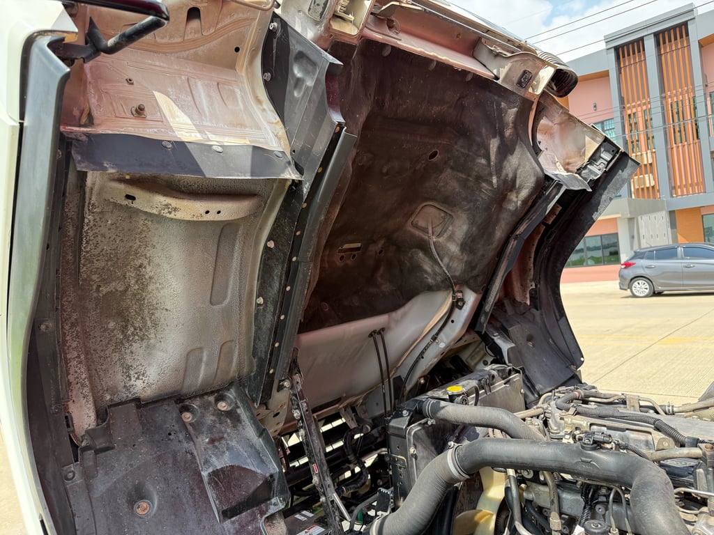 ISUZU FRR 210แรงม้า รถบรรทุก 6ล้อ กระบะเหล็ก ปี2011 ISUZU FRR 210แรงม้า รถบรรทุก 6ล้อ กระบะเหล็ก ปี2011