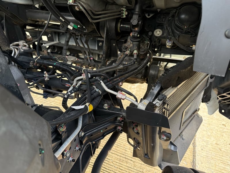 HINO XZU 300แรงม้า รถบรรทุก 4ล้อ ตู้แห้ง ปี2018 เลขไมล์ 83,042 กม.