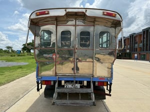 ISUZU NMR 130แรงม้า รถบรรทุก 6ล้อ สองแถว ปี2016 เลขไมล์ 216,439 กม. ISUZU NMR 130แรงม้า รถบรรทุก 6ล้อ สองแถว ปี2016 เลขไมล์ 216,439 กม.