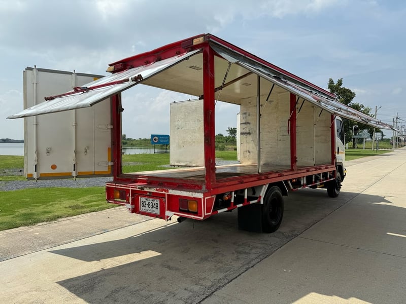 ISUZU FRR 210แรงม้า รถบรรทุก 6ล้อ กระบะเหล็ก ปี2011