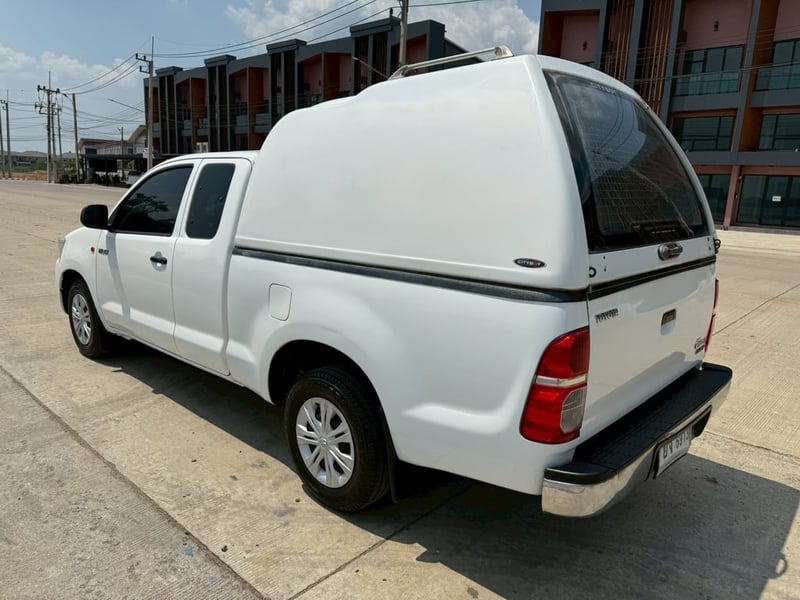 Toyota Vigo 2.5cc Open Cab 2013 Toyota Vigo 2.5cc Open Cab 2013