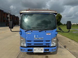 ISUZU NMR 130แรงม้า รถบรรทุก 4ล้อ กระบะเหล็ก ปี2016
