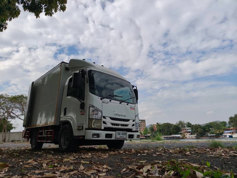 ISUZU NLR 130แรงม้า รถบรรทุก 4ล้อ ตู้แห้ง ปี2009 (เจ้าของขายเอง)