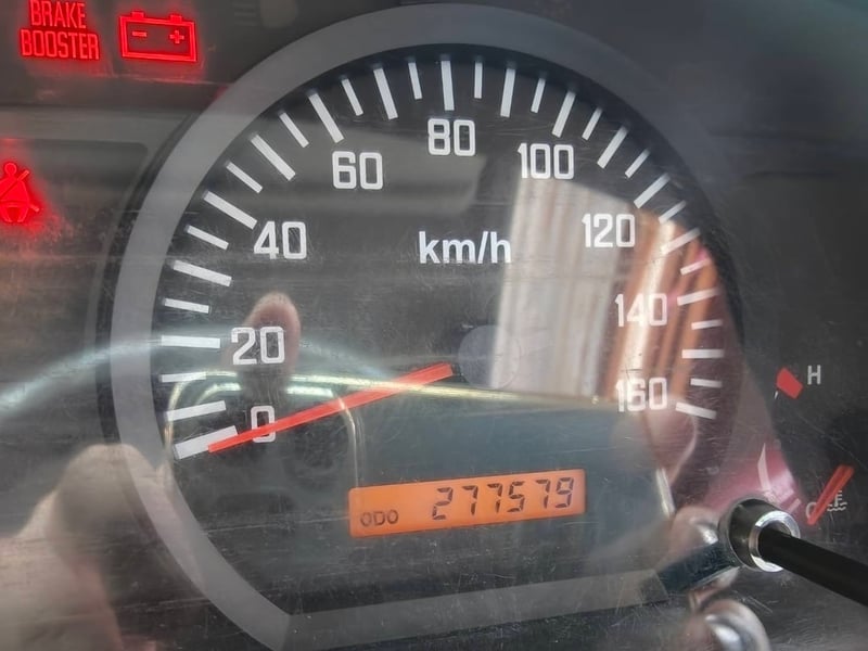 ISUZU NLR 130แรงม้า รถบรรทุก 4ล้อ ตู้แห้ง ปี2009 (เจ้าของขายเอง) ISUZU NLR 130แรงม้า รถบรรทุก 4ล้อ ตู้แห้ง ปี2009 (เจ้าของขายเอง)