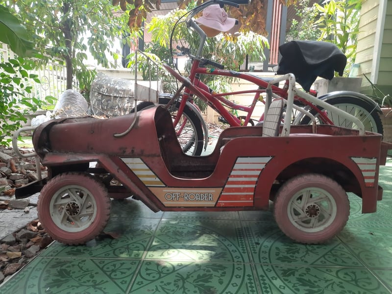 รถจิ๊บ สังกะสี