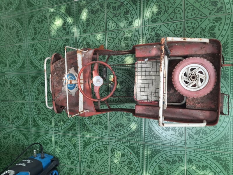 รถจิ๊บ สังกะสี