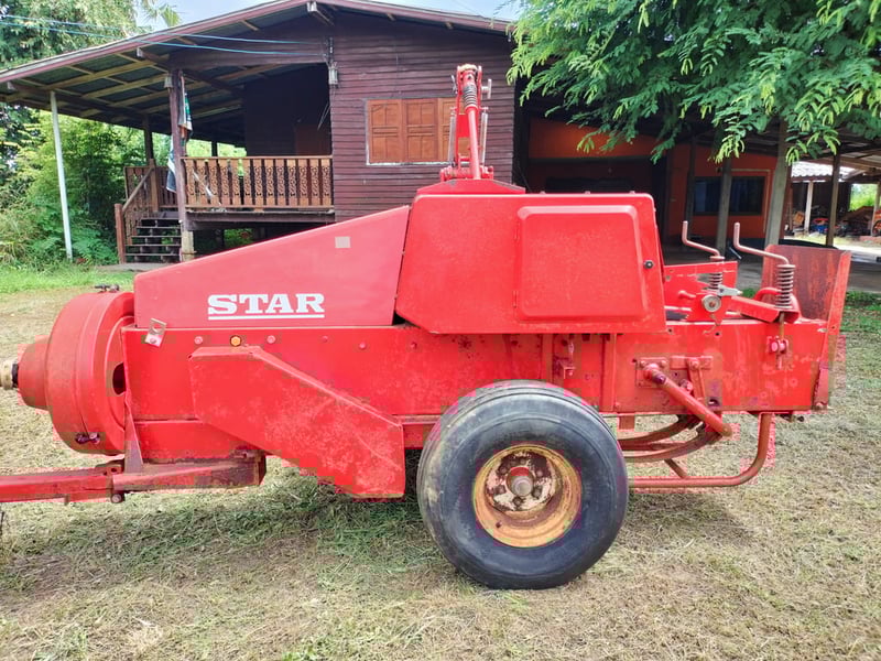 เครื่องอัดฟาง Star 1000 เก่าญี่ปุ่น  