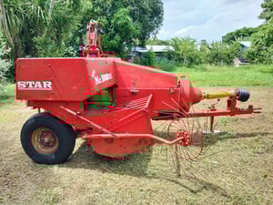 เครื่องอัดฟาง Star 1000 เก่าญี่ปุ่น  