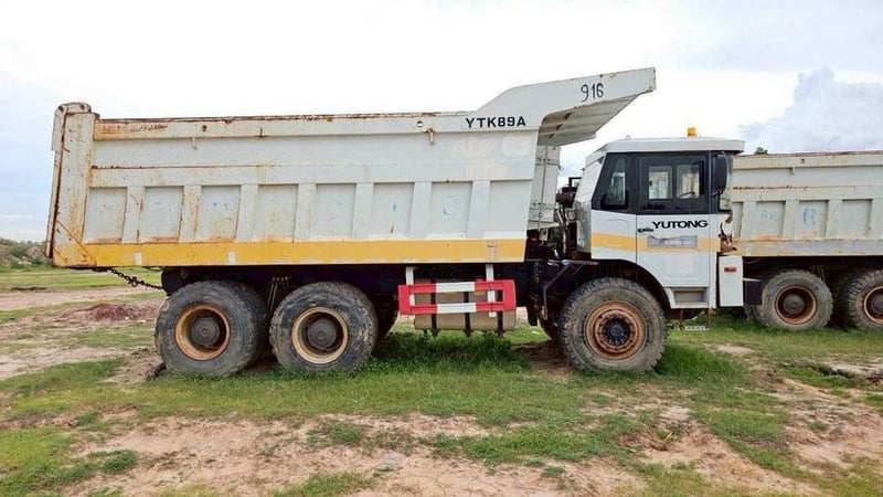 ขาย 780,000 รถบรรทุกดั้มยัก  YUTONG.  YTK 89 A เครื่อง  WEICHAI  424 แรงม้า ปี 63 บรรทุก สูงสุดใด้ 60 ตัน รถสวยพร้อมใช้ เอกสารอินวอยท์ 