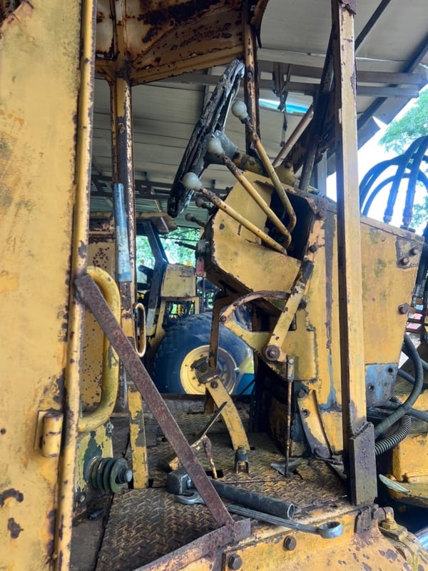 ขาย 120,000 รถเกรด KOMATSU GD22H1 เครื่องดี เกียร์แรง ปั้มยกแรง ยางดี 