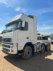 ขาย 450,000 หัวลาก VOLVO FH 480 เพลาเดียว ล้อยก หัวสองชั้นมีที่นอน หัวบาง ยางดี ครัชซีสวย รถพร้อมใช้งาน