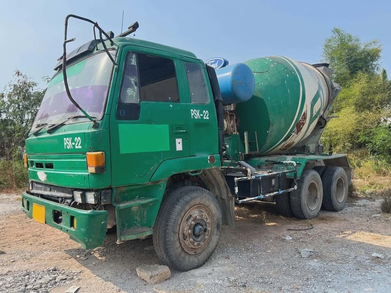 ขาย 295,000 รถ 10 ล้อ โม่ปูน 6 คิว ISUZU 275 แรง รถพร้อมใช้งาน เล่มทะเบียนพร้อมโอน 