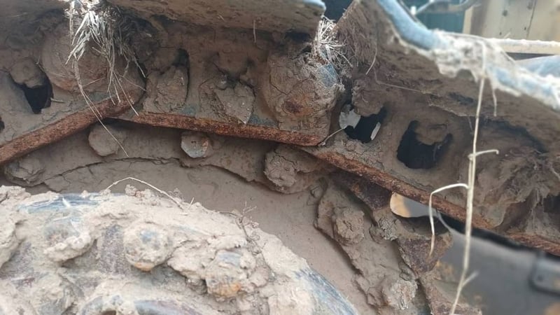 ขาย 395,000 รถแทรคเตอร์ CAT D 4 H เล่มทะเบียน เกียร์ตัดแรง เครื่องดี ช่วงล่างสวย