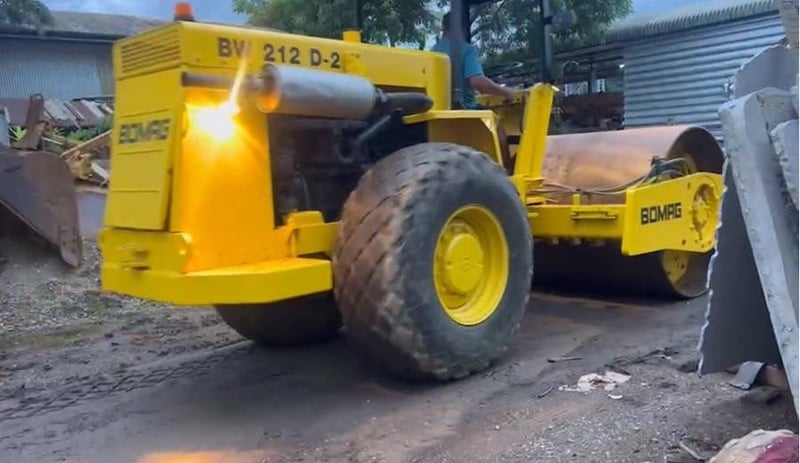 #ขายถูกพร้อมใช้ 390,000 BOMAG BW 212 D 2 เล่มทะเบียน
