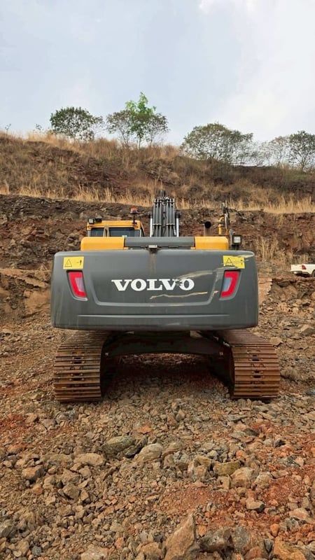 ขาย XXX,XXX VOLVO EC220DL เล่มทะเบียน ไฟฟ้าครบ เครื่องดี ปั้มแรง ช่วงล่างสวย 