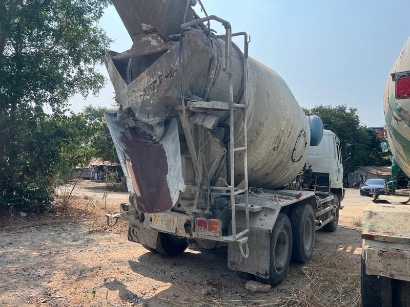 ขาย 295,000 รถ 10 ล้อ โม่ปูน 6 คิว NISSAN CWM 430 H 230 แรง รถพร้อมใช้งาน เล่มทะเบียนพร้อมโอน