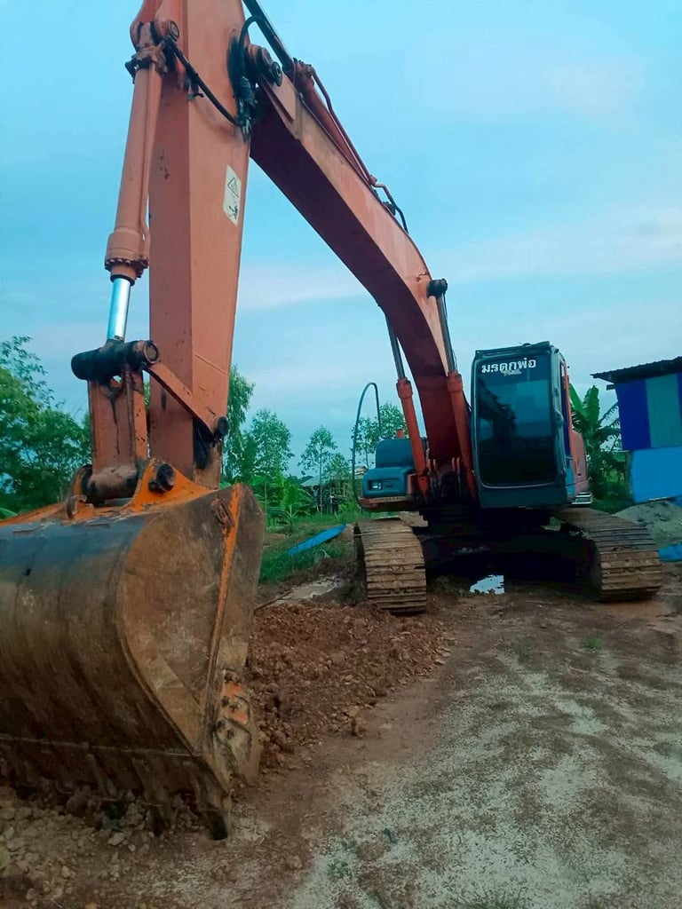 ขาย 490,000 HITACHI ZX 200-1 เล่มทะเบียน ไฟฟ้าครบ เครื่องดี ปั้มแรง เอวแน่น ช่วงล่างแน่น ขาย 490,000 HITACHI ZX 200-1 เล่มทะเบียน ไฟฟ้าครบ เครื่องดี ปั้มแรง เอวแน่น ช่วงล่างแน่น