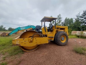 ขาย 335,000 รถบด 10 ตัน BOMAG 212D-2 เครื่องดี 2 เพลา ปั้มสั่นแรง เอวแน่น ยางดี 