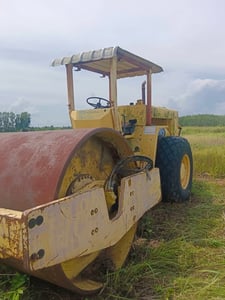 ขาย 285,000 BOMAG BW212-2 D เครื่องดี เกียร์แรง เอวแน่น รถพร้อมใช้งาน เอกสารอินวออยทร์ 