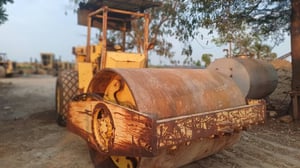 #ขาย 375,000 รถบด 10 ตันล้อเรียบ BOMAG BW212D-2 เครื่องดี ปั๊มสั่นแรง  2 เพลา รถพร้อมใช้งาน เอกสารเล่มทะเบียน