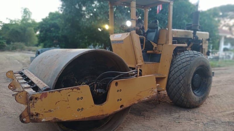 ขาย 285,000 BOMAG 212D 2 เพลา เครื่องดี ปั้มสั่นแรง เอวแน่น ยางดี  