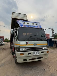 ขาย 255,000 (เฉพาะหัวลาก) HINO FN3MKLA 240 แรง 2 เพลา มีระบบยกดั้ม รถพร้อมใช้งาน เอกสารพร้อมโอน  