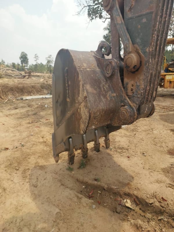 สวยราคาถูก ขวัญใจ VOLVO EC 220 DLไฟฟ้าครบ เครื่องดี ปั้มแรง เอวแน่น ช่วงล่างสวย เล่มทะเบียน