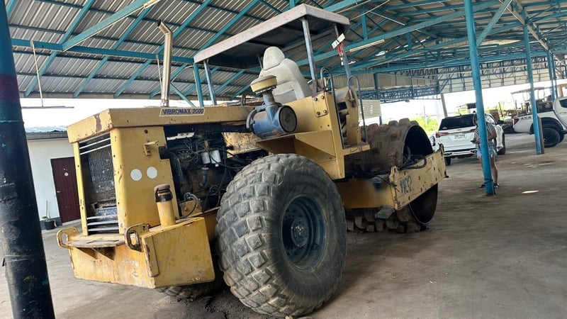 ขาย 450,000 รถบด เล่มทะเบียน 2 เพลา 2 เปลือก หนามหุ้มเรียบ รถพร้อมใช้งาน เล่มทะเบียนพร้อมโอน 